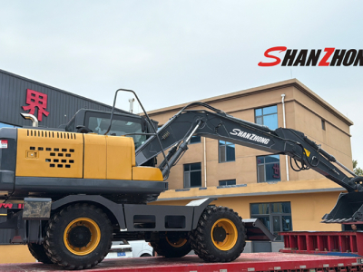 Fulfilling Commitments in the Rain! Customer-Customized SZL150 Wheel Excavator Successfully Loaded and Dispatched
