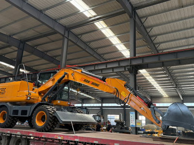Wheel Excavator SZL150 Completes Order Production and Sets Off for Customer