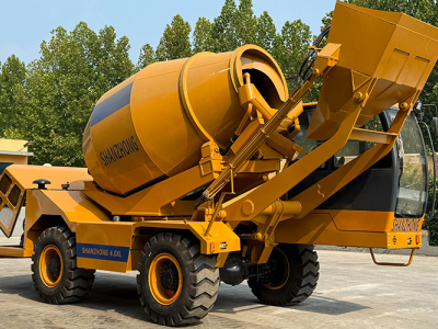 Self-loading Concrete Mixer Completes Customer-ordered Test Run, High Efficiency Recognized